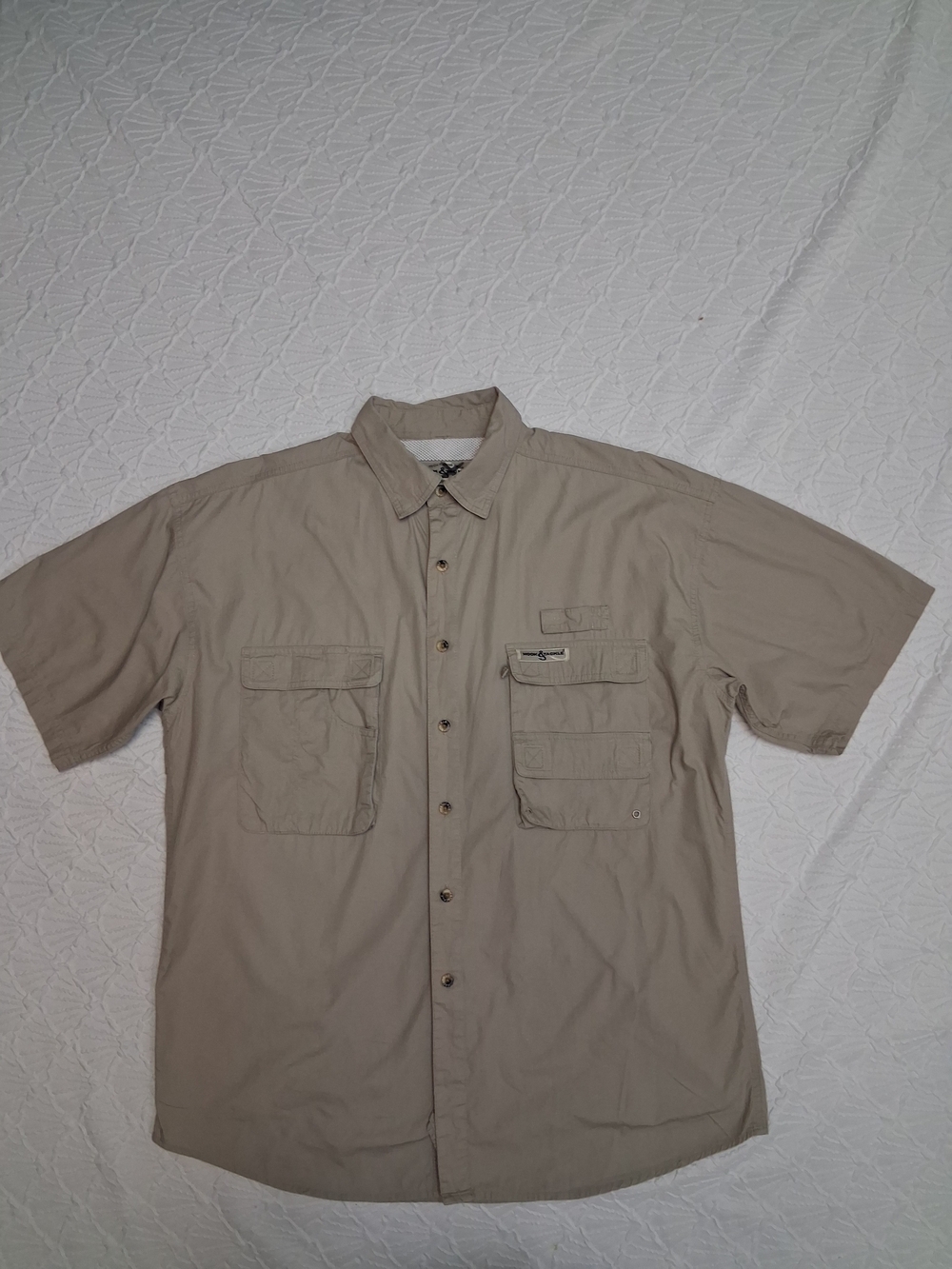 Hook & Tackle Men's Short-Sleeve Utility Button-Down Shirt in Taupe by - Picture 2 of 16